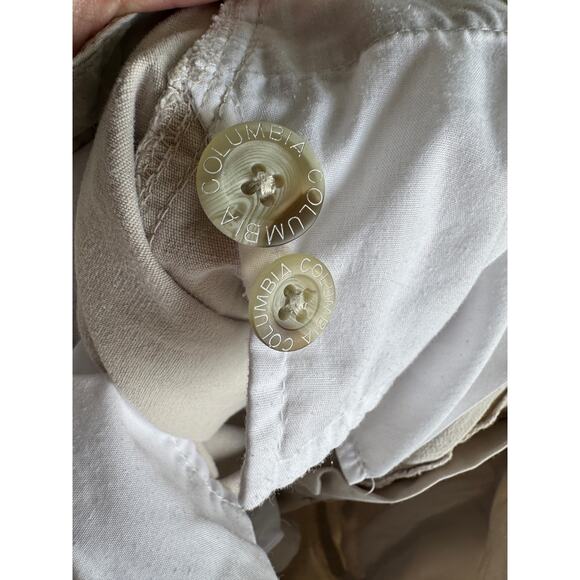 Columbia Shorts Womens Biege 10 EUC - Picture 4 of 7